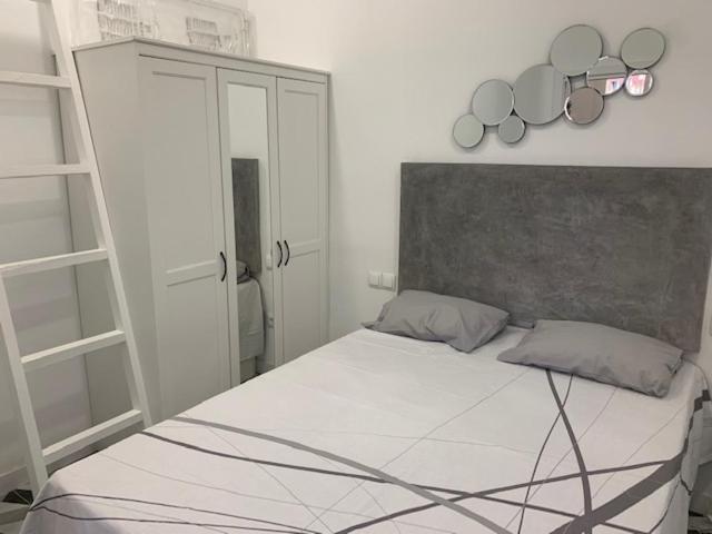 Piramides Apartment มาดริด ภายนอก รูปภาพ