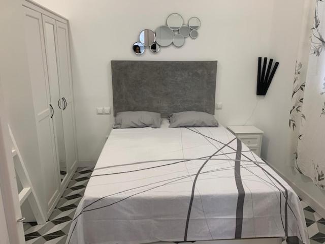 Piramides Apartment มาดริด ภายนอก รูปภาพ